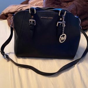 Michael kors tote
